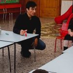 Possiamo spegnere una candela senza soffiare?