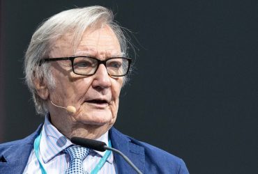 CELEBRATIONS FOR THE 90TH BIRTHDAY OF NOBEL PRIZE WINNER CARLO RUBBIA, FORMER DIRECTOR-GENERAL OF CERN AND FIRST PRESIDENT OF CRS4