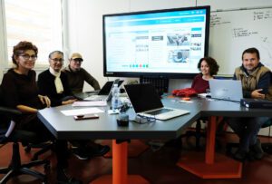 REMOTE INTELLIGENT ACCESS TO LAB EXPERIMENTS